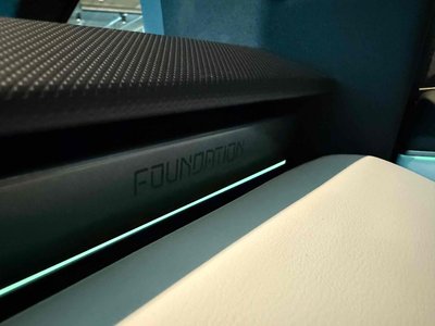 TESLA CYBERTRUCK - 10