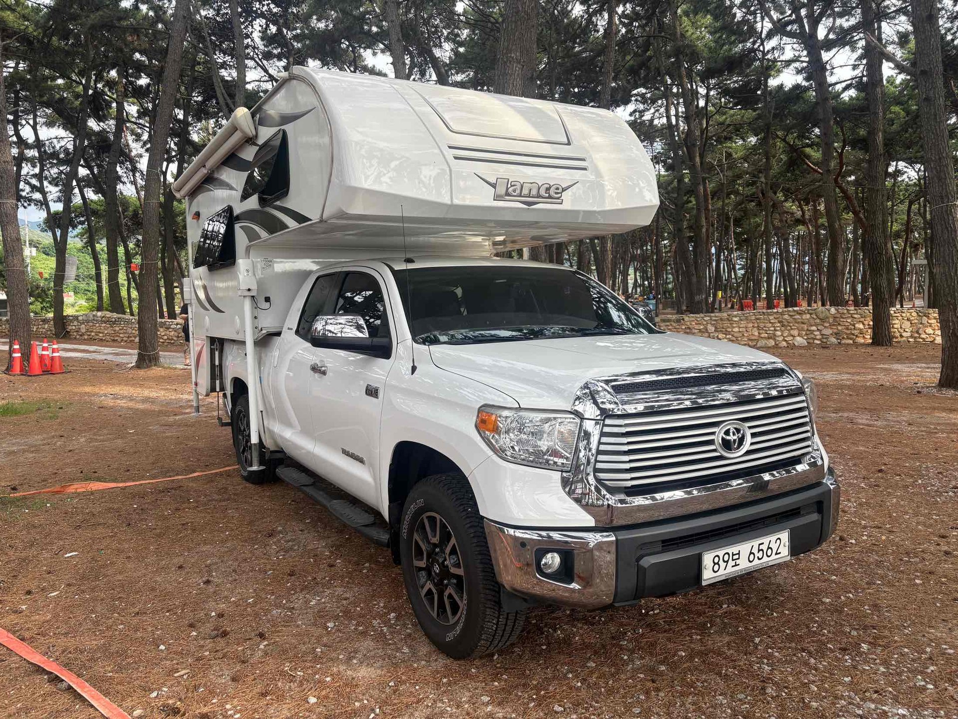 TOYOTA TUNDRA - View 1