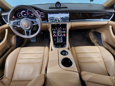 PORSCHE PANAMERA - 4