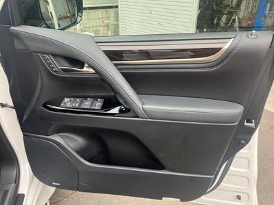 صورة مصغرة 19 لـ 2016 Lexus LX