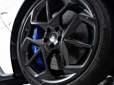 MASERATI MC20 - 6