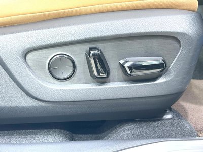 2022 Lexus NX — миниатюра 40