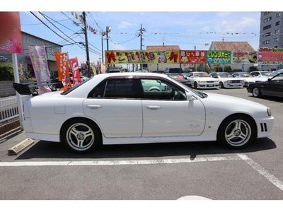 2001 Nissan SKYLINE 照片 4