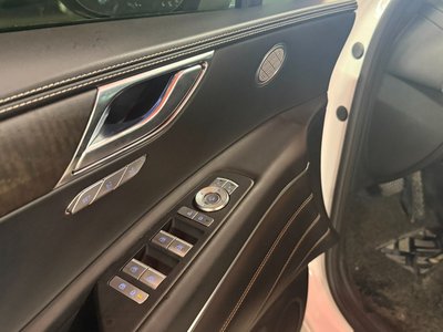 2022 Genesis GV80 photo 10