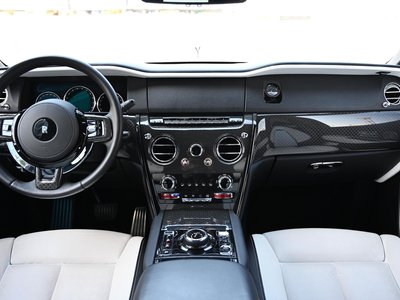 ROLLS-ROYCE CULLINAN - 6