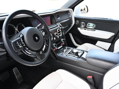 ROLLS-ROYCE CULLINAN - 7