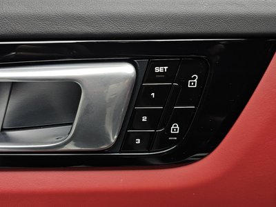 صورة مصغرة 26 لـ 2021 Porsche CAYENNE