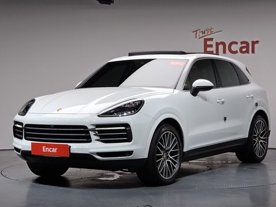 صورة 2 لـ 2021 Porsche CAYENNE
