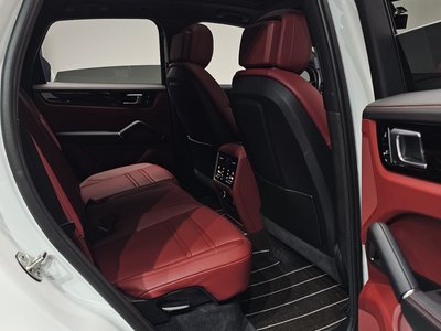 صورة مصغرة 17 لـ 2021 Porsche CAYENNE