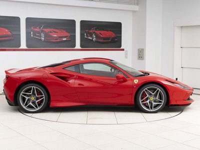 FERRARI F8 TRIBUTO - 4