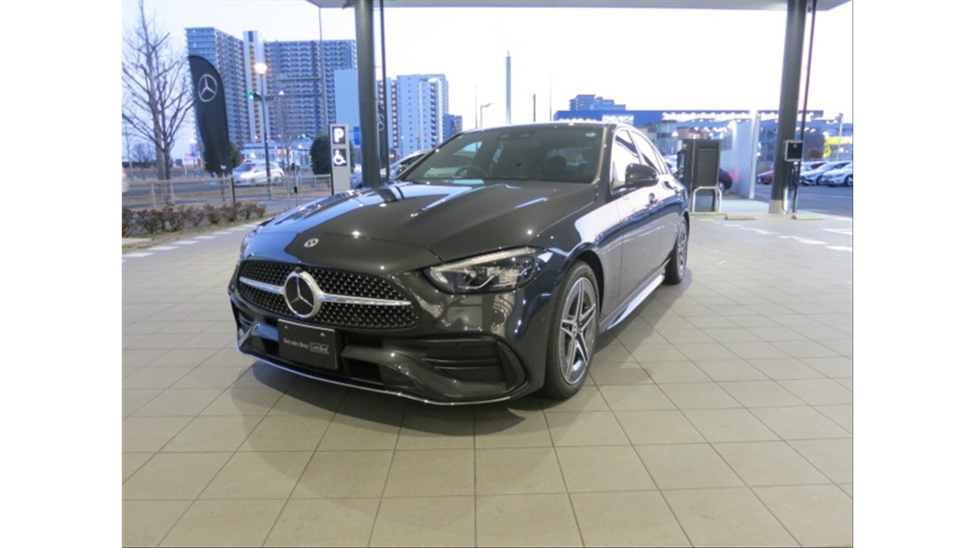 MERCEDES-BENZ C-CLASS - View 1