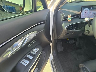 صورة مصغرة 13 لـ 2025 Genesis GV70