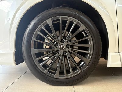 LEXUS RX - 8