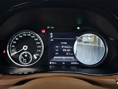 صورة 8 لـ 2022 Genesis GV70