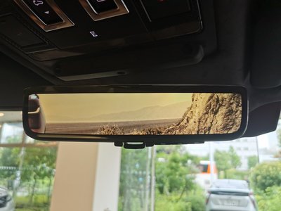 2025 LAND Rover DEFENDER — миниатюра 16