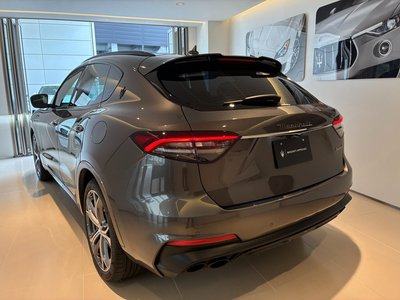 2021 Maserati LEVANTE — фото 7