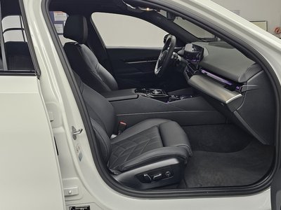 2023 BMW 5 SERIES — миниатюра 16