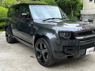 LAND ROVER DEFENDER - 3