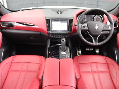 2023 Maserati LEVANTE — фото 3