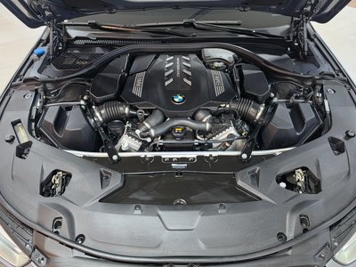 BMW 8 SERIES - 7
