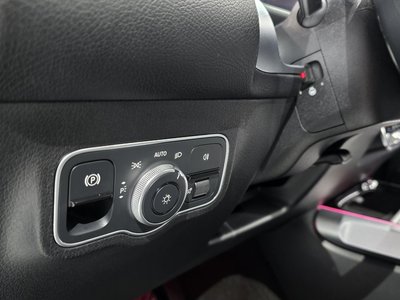 2024 Mercedes-BENZ GLB — миниатюра 17