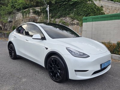 صورة 7 لـ 2022 Tesla MODEL Y