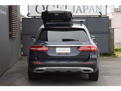 MERCEDES-BENZ E-CLASS - 7