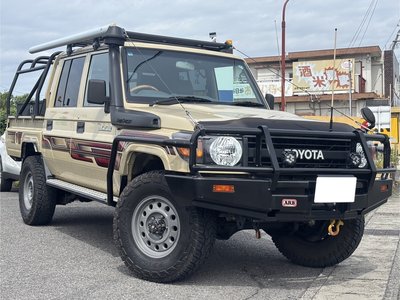 TOYOTA LAND CRUISER 70 PICKUP