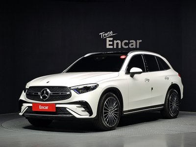 2025 Mercedes-BENZ GLC photo 1