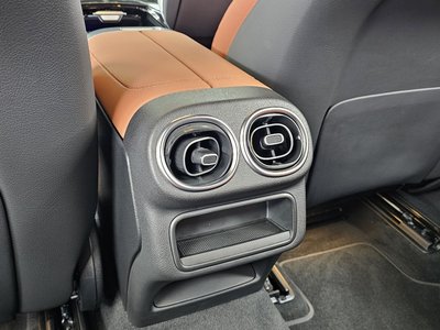 صورة مصغرة 31 لـ 2025 Mercedes-BENZ GLC