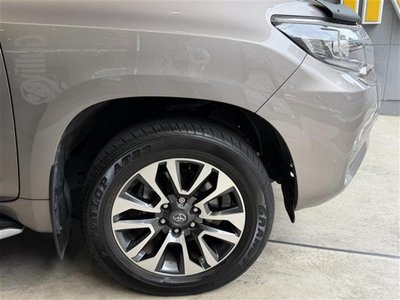 صورة مصغرة 6 لـ 2022 Toyota LAND CRUISER PRADO