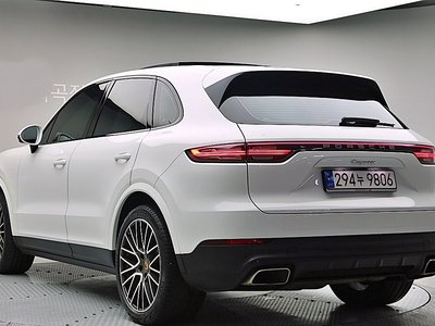 2020 Porsche CAYENNE — фото 4