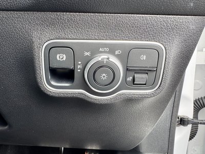 2025 Mercedes-BENZ GLB 缩略图 36