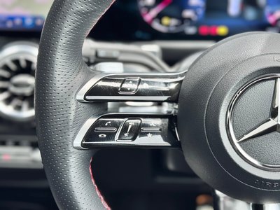 2025 Mercedes-BENZ GLB 缩略图 19