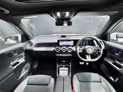 2025 Mercedes-BENZ GLB 缩略图 18