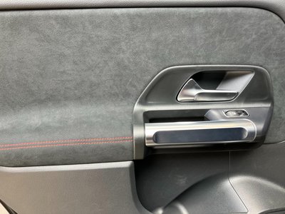 صورة مصغرة 32 لـ 2025 Mercedes-BENZ GLB