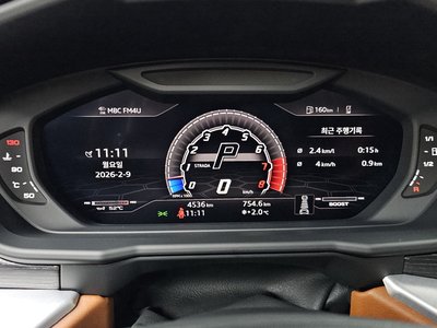 LAMBORGHINI URUS - 8