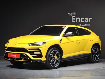 LAMBORGHINI URUS - 1