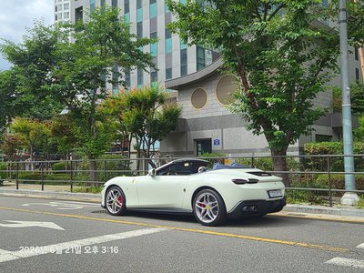 2024 Ferrari ROMA — миниатюра 11