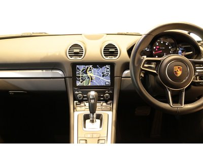صورة 3 لـ 2019 Porsche 718