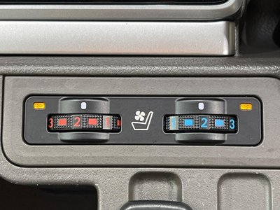 TOYOTA LAND CRUISER PRADO - 7