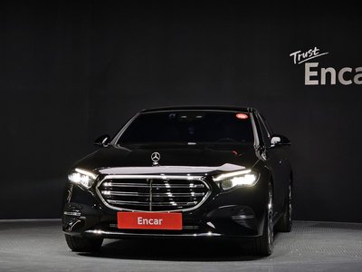 MERCEDES-BENZ E-CLASS - 2