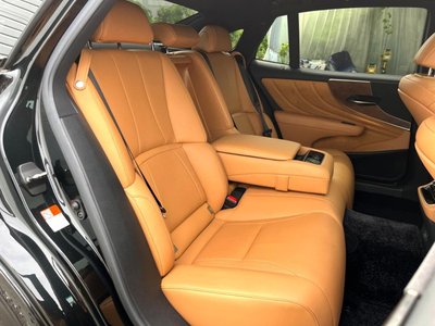 صورة مصغرة 13 لـ 2021 Lexus LS