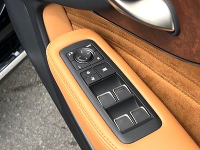 صورة مصغرة 43 لـ 2021 Lexus LS
