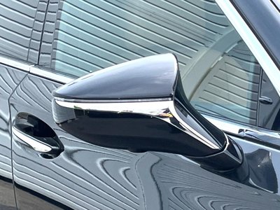 صورة مصغرة 32 لـ 2021 Lexus LS