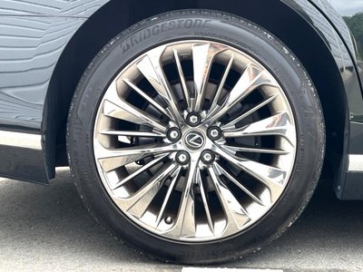 صورة مصغرة 35 لـ 2021 Lexus LS
