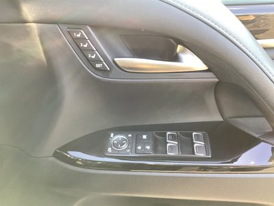 2016 Lexus LX 缩略图 36