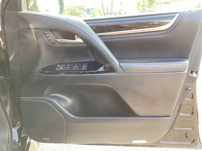 2016 Lexus LX 缩略图 35