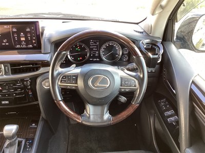 2016 Lexus LX 缩略图 30