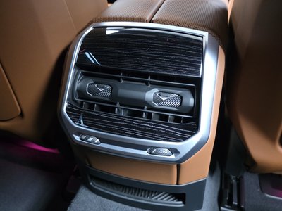 صورة مصغرة 33 لـ 2025 BMW 7 SERIES